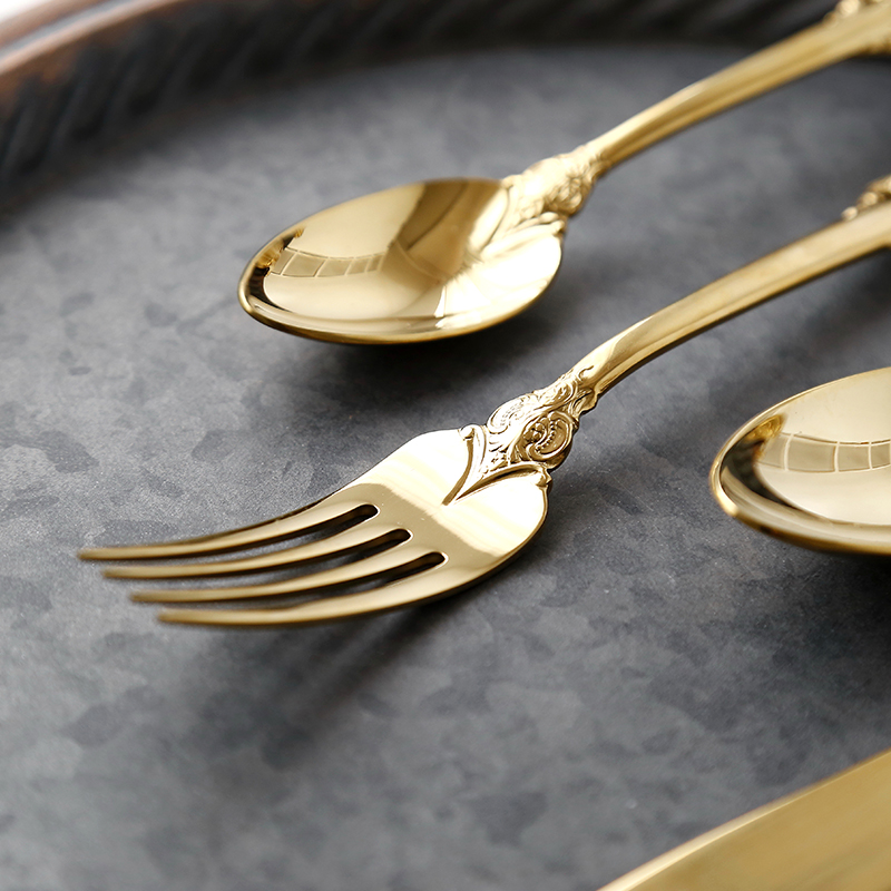 금도금 레이스 장식의 복고풍 웨스턴 스타일 식기 세트: - Vintage Collectible Spoons 리뷰 및 가격